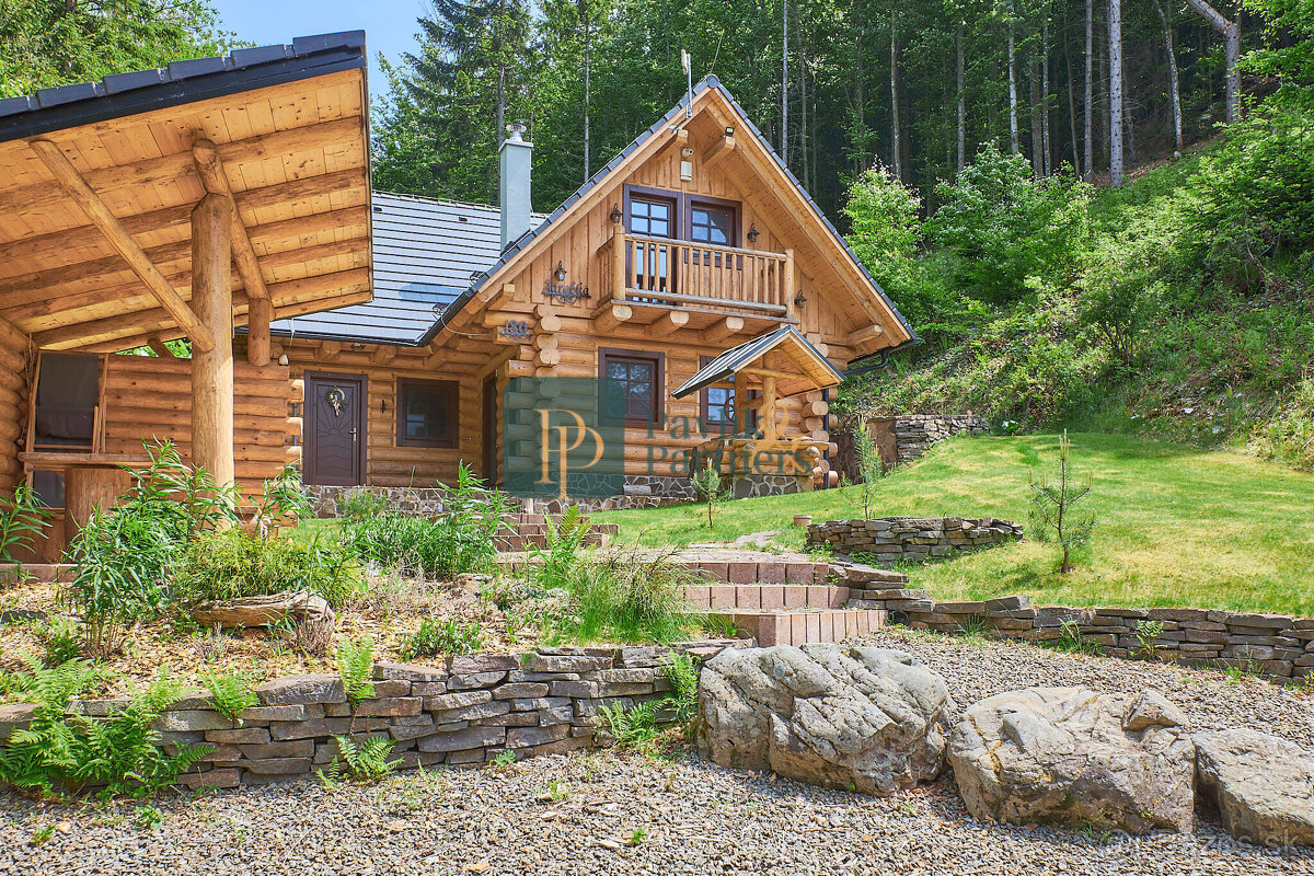 Predaj 4 izbový zrub pri lese, 7,5á pozemok, Nízke Tatry, EX - 2