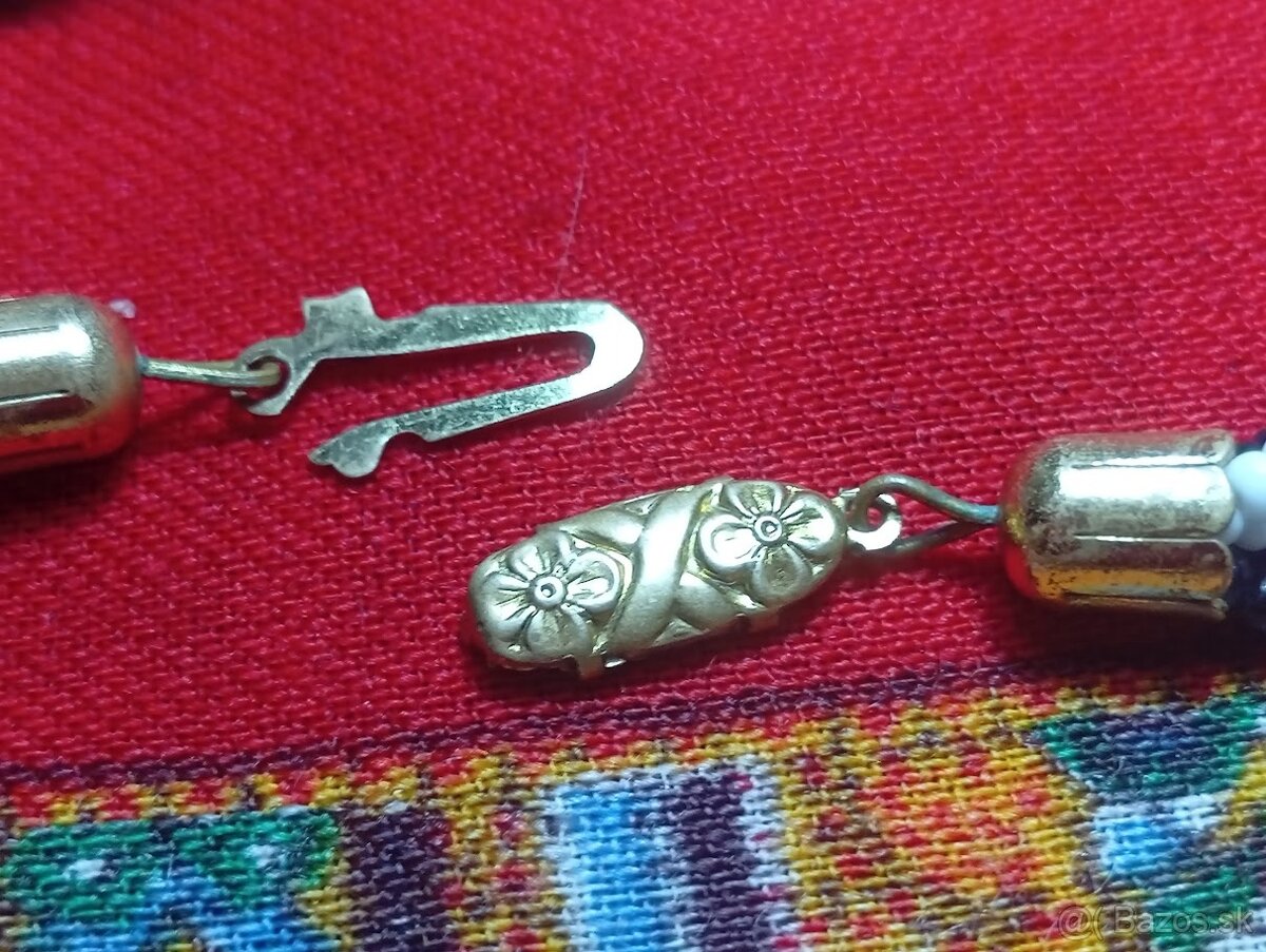 stočeny torsade nahrdelnik z čiernych a bielych sklenenych k - 2