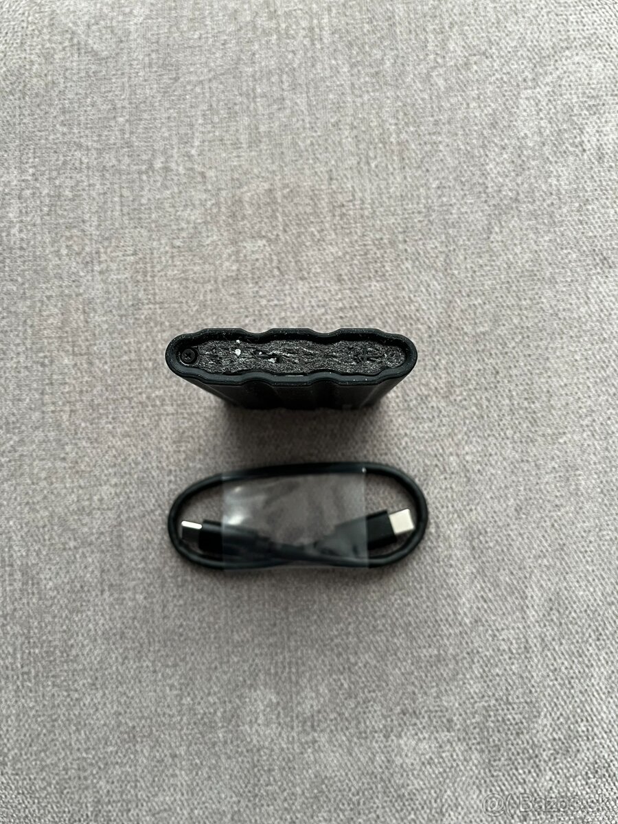 Externý SSD Samsung Portable T7 Shield 1TB - 2