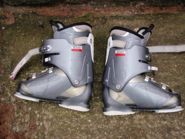 dámske Nordica č.40 - 2