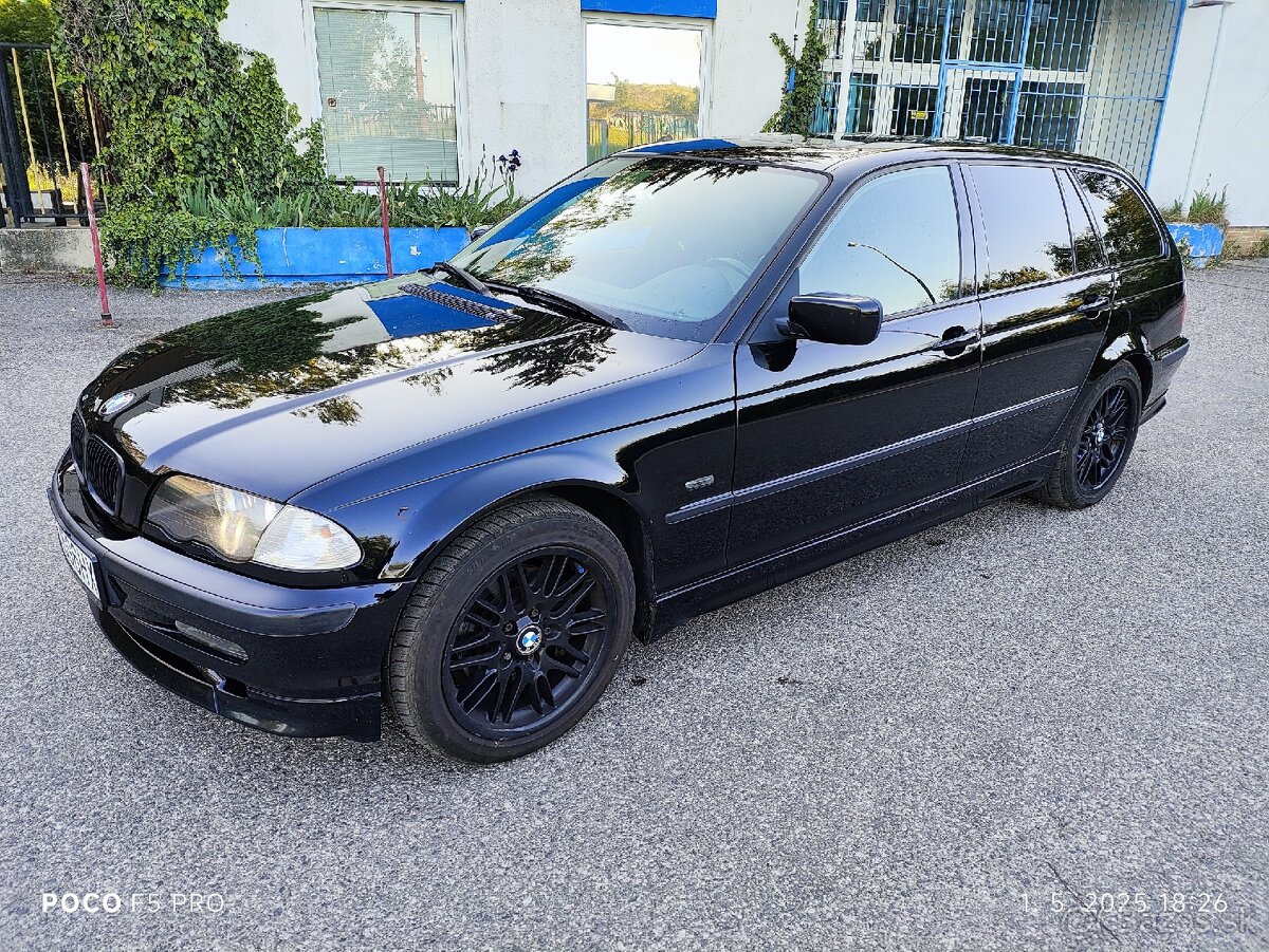 BMW E46 325i Touring - 2