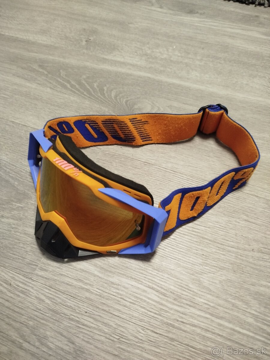 Rukavice , okuliare - 2