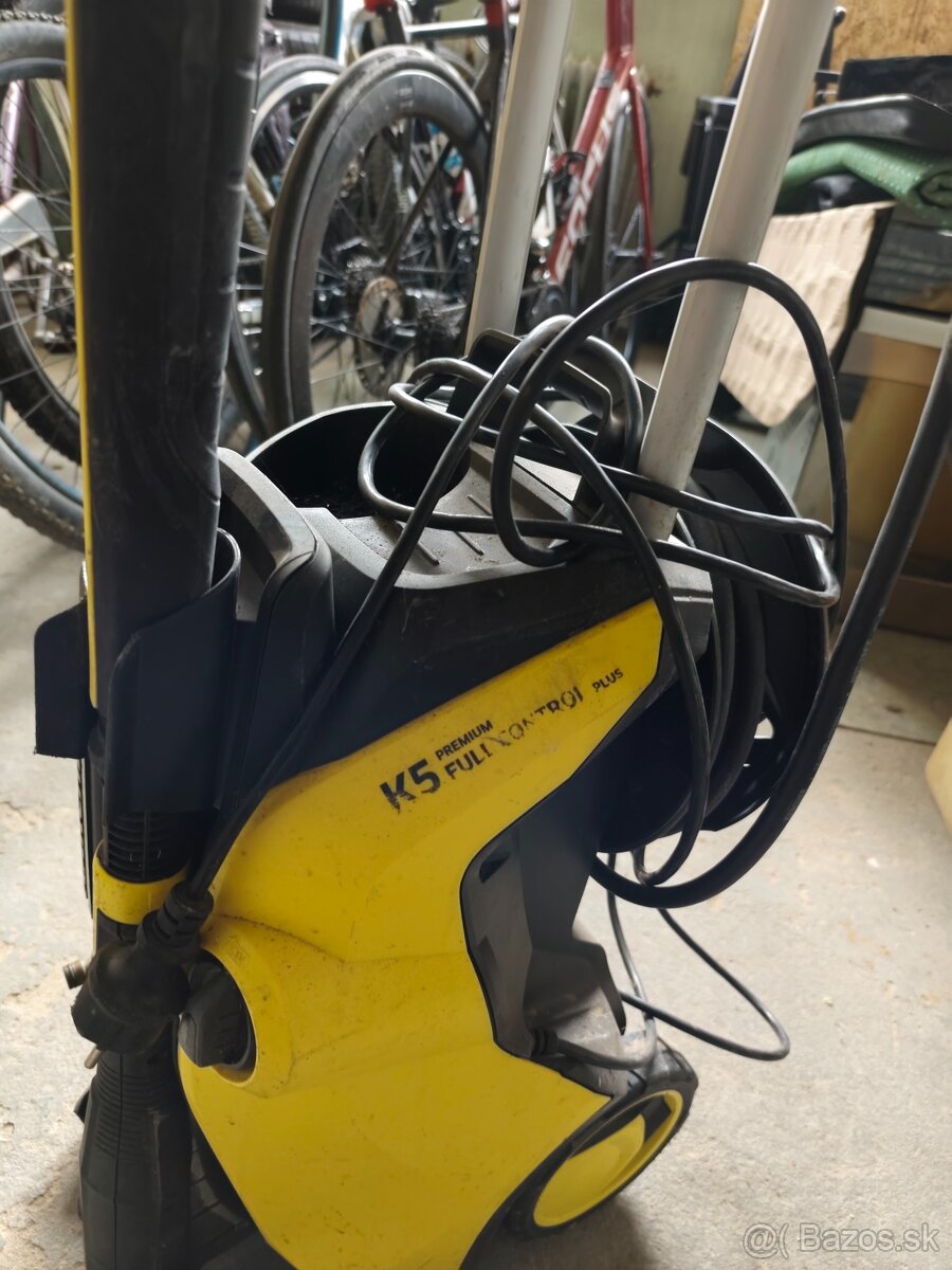 Predám Kärcher k5 Fullu control - 2