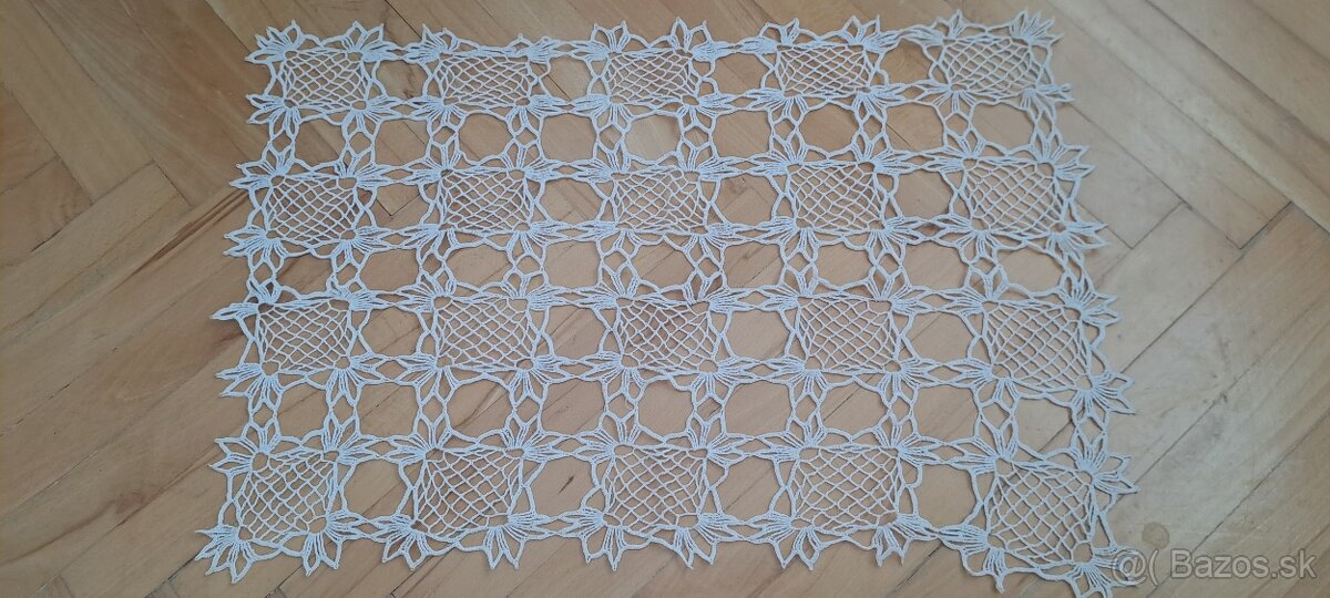 Obrúsy hačkovanie - 2
