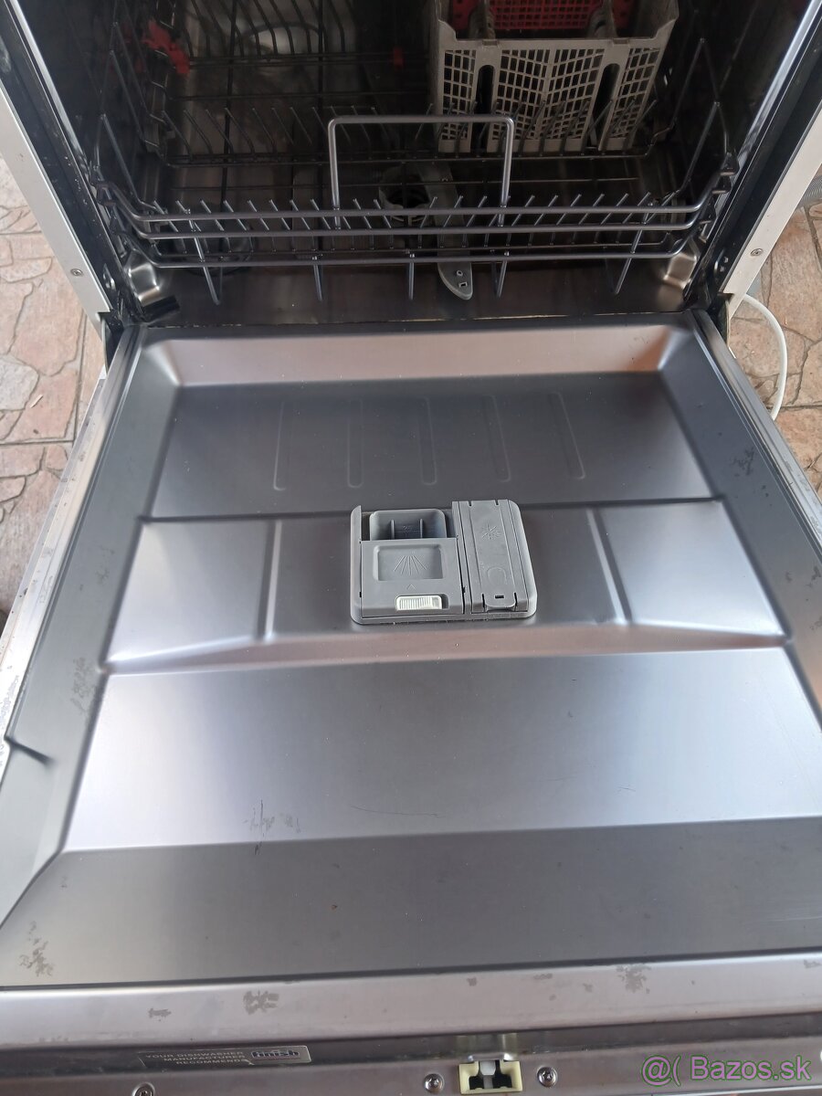 Umývačka riadu MORA - 2