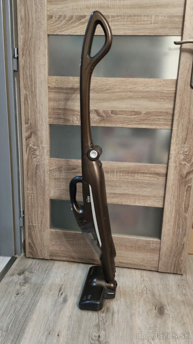 Bosch 2v1 vysávač - 2
