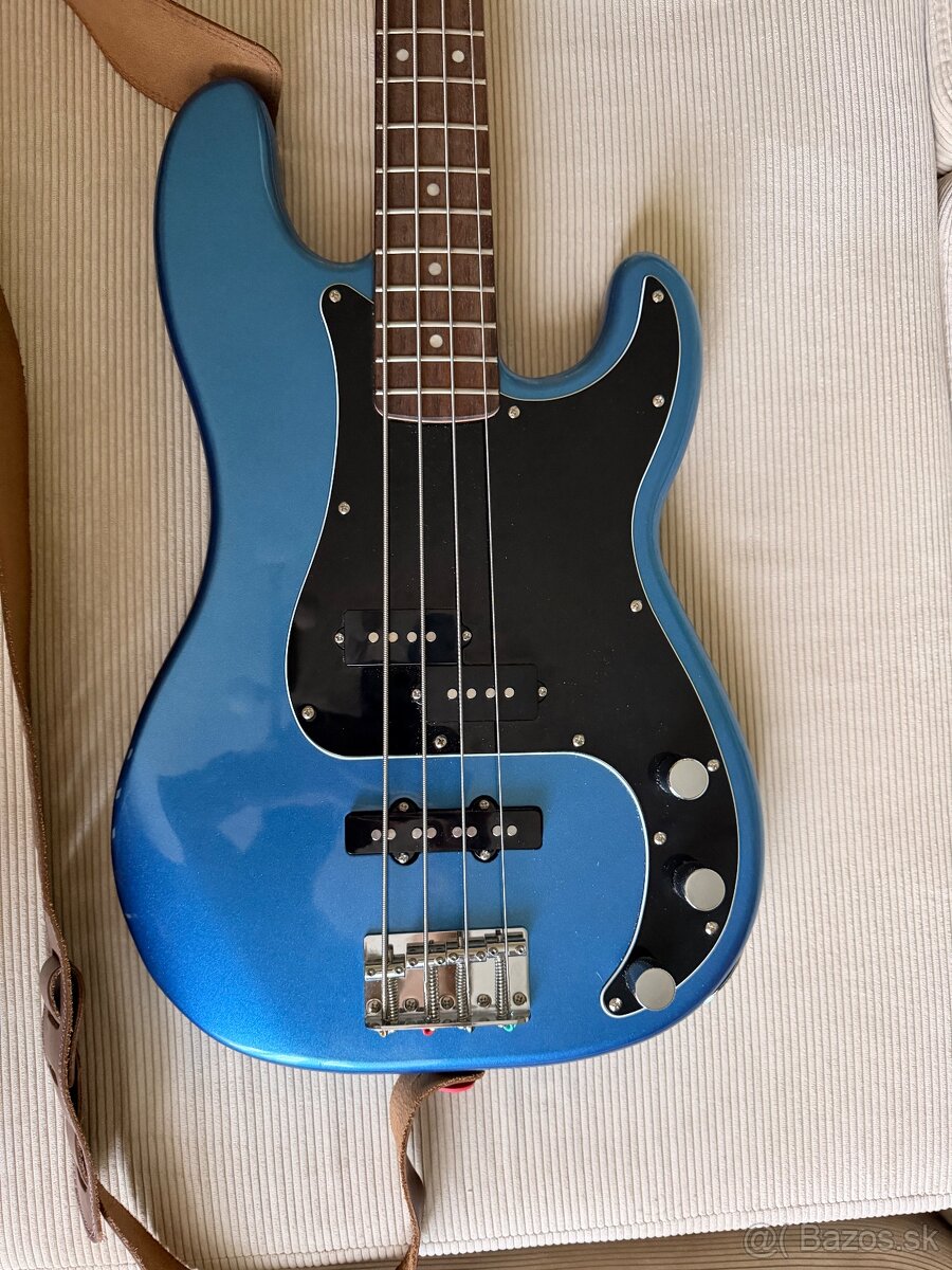 Fender Squier Precision Bass - 2