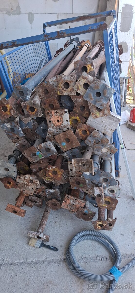 Stavebne stojky - 2