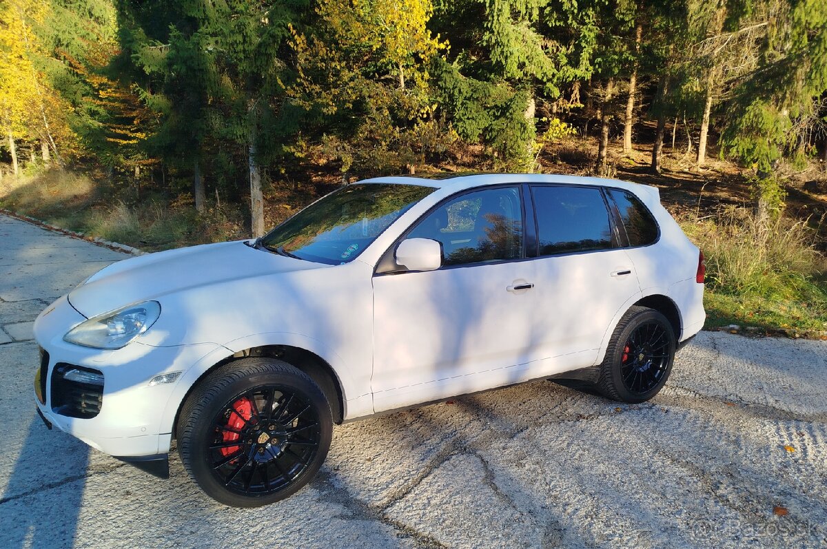 PORSCHE CAYENNE 957. 4,8. V8 4X4 - 2