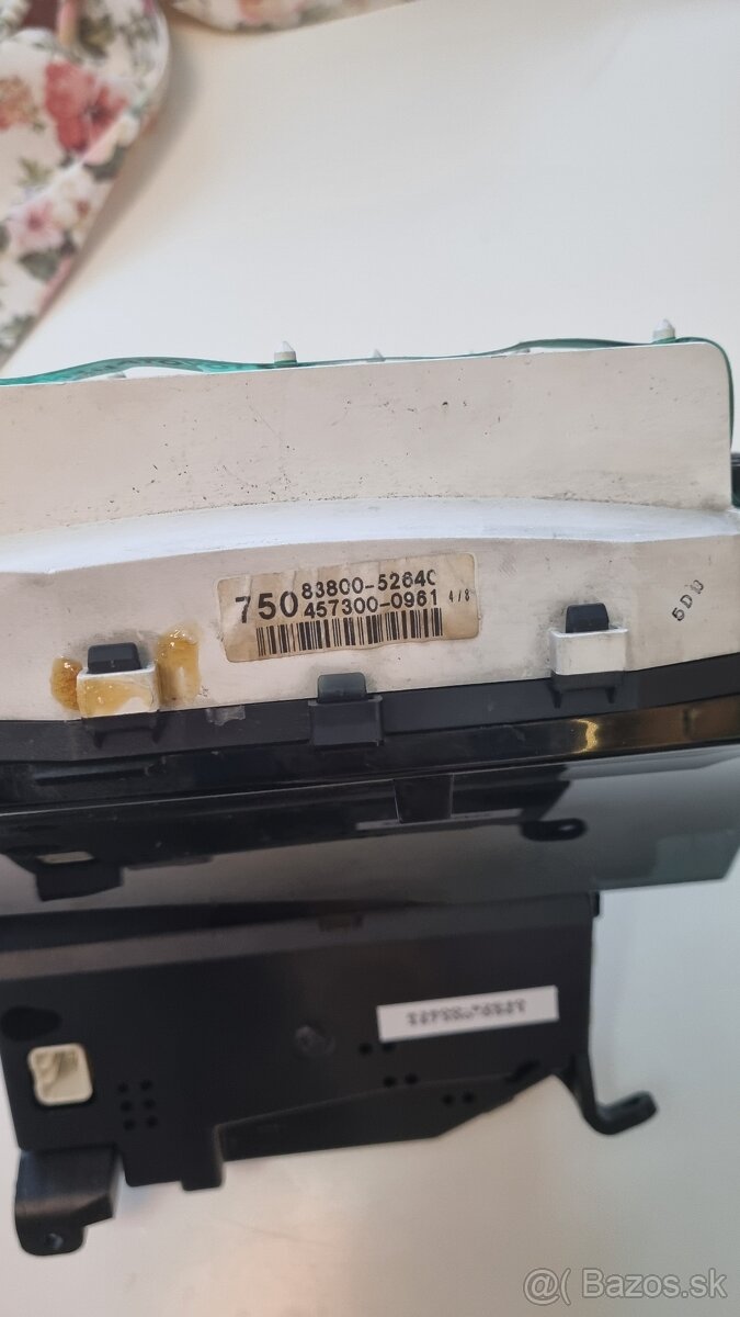 Yaris 1.4D mk1 budíky 83800-52640 - 2