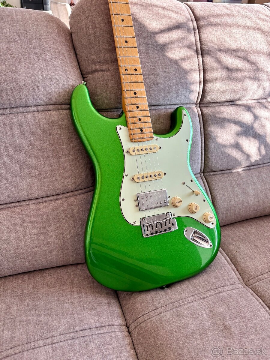 Fender stratocaster player plus comsic jade - 2