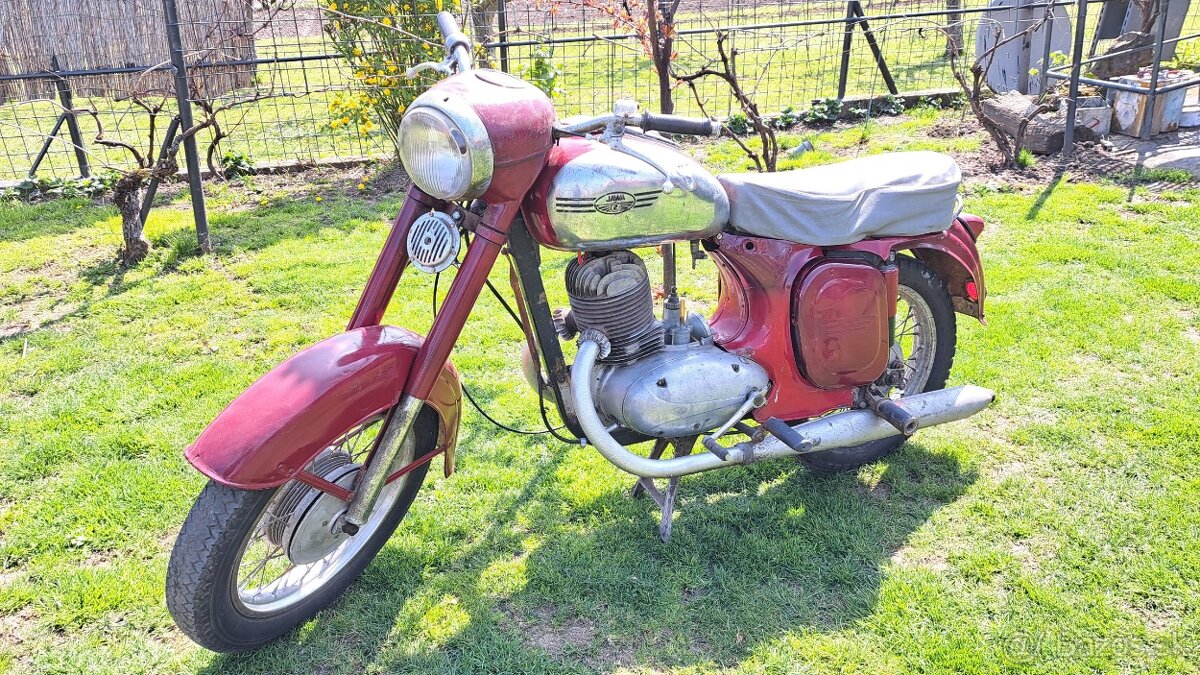 Jawa 250 353 - 2
