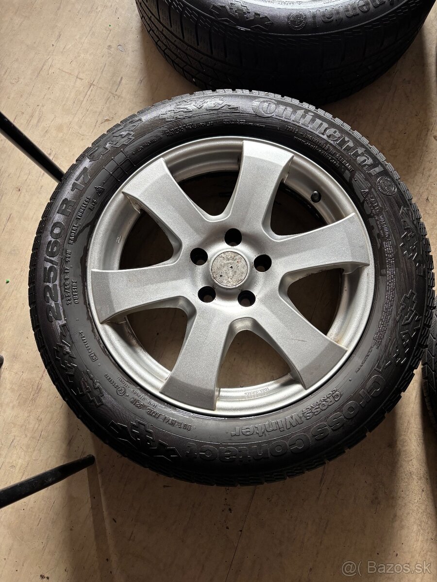 225/60 R17 - 2