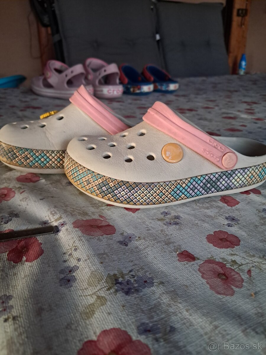 Detske slapky CROCS - 2