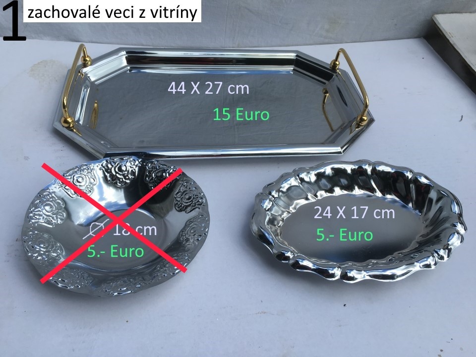 Orientalne dekoračné predmety z vitríny - 2