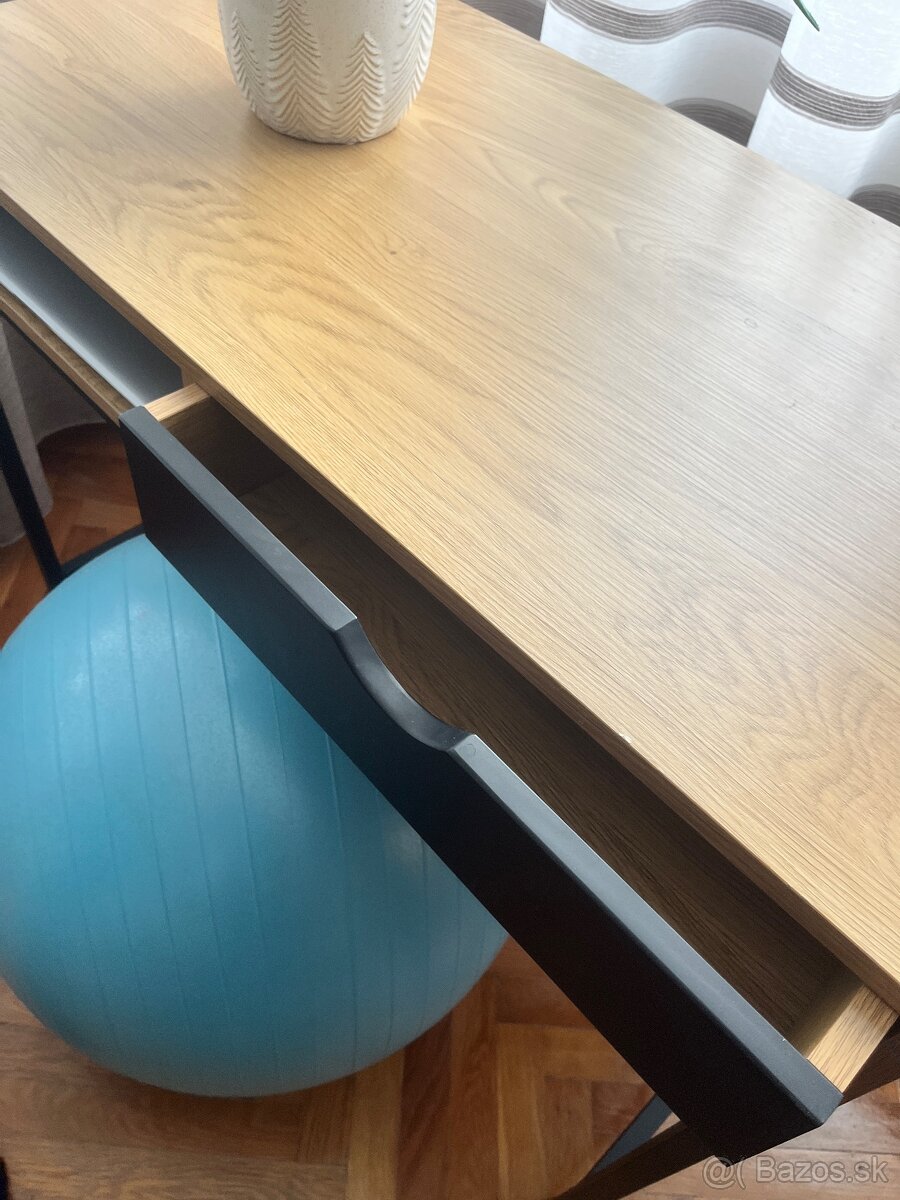 Kancelarsky stolik - 2