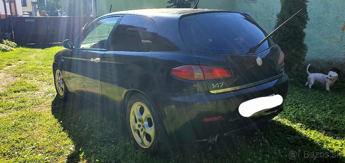 Alfa Romeo 147 1.6 16V - 2