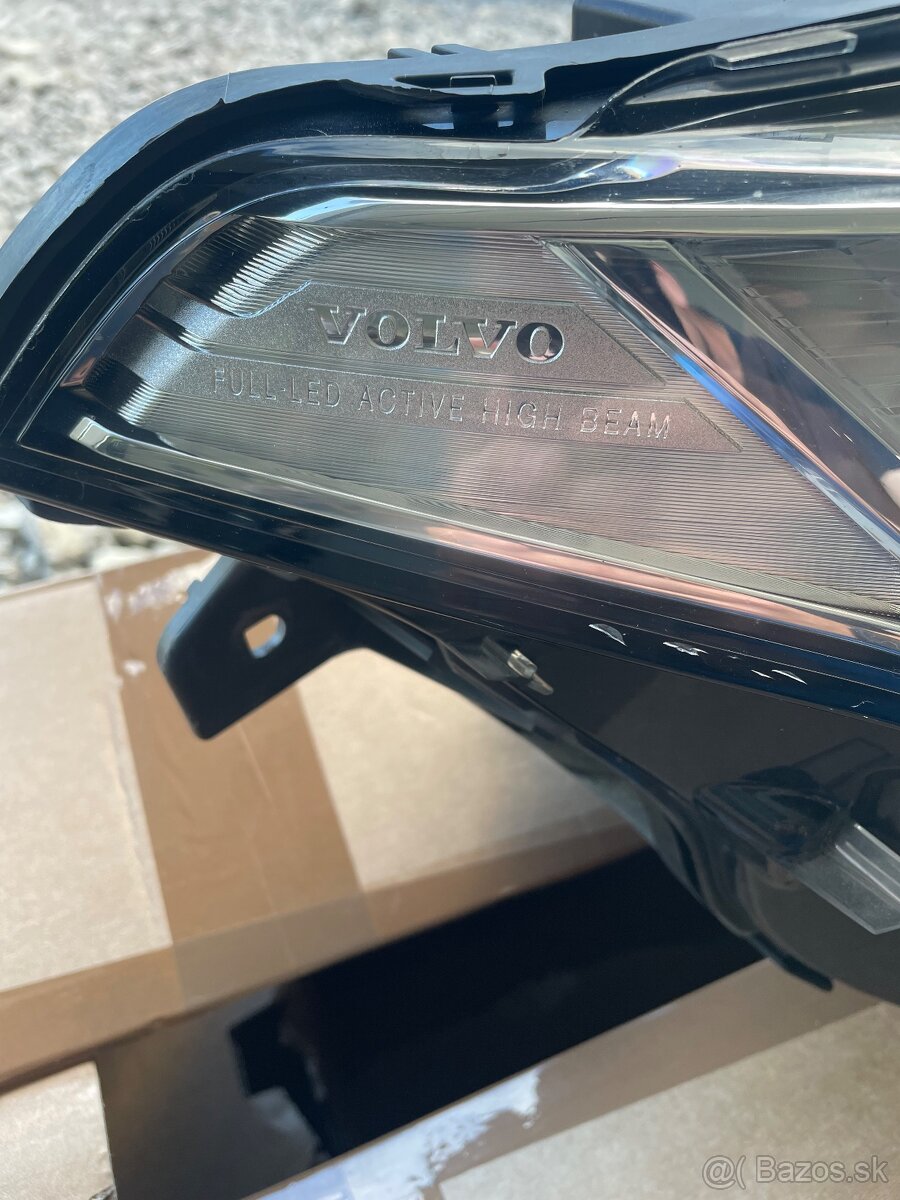 Svetlá volvo xc90 - 2