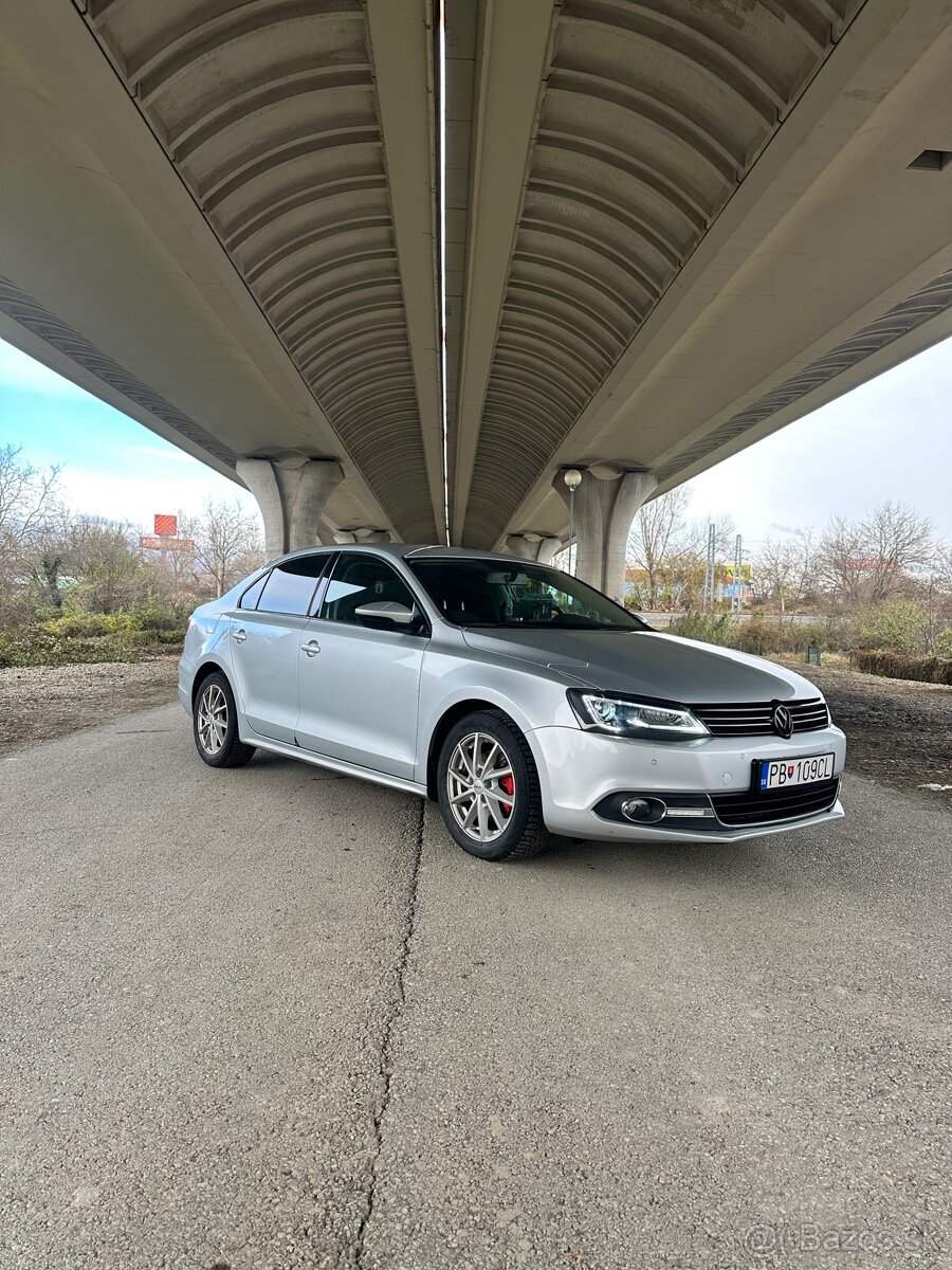 Volkswagen JETTA MK6 - STK do 05/2027, vymené rozvody - 2
