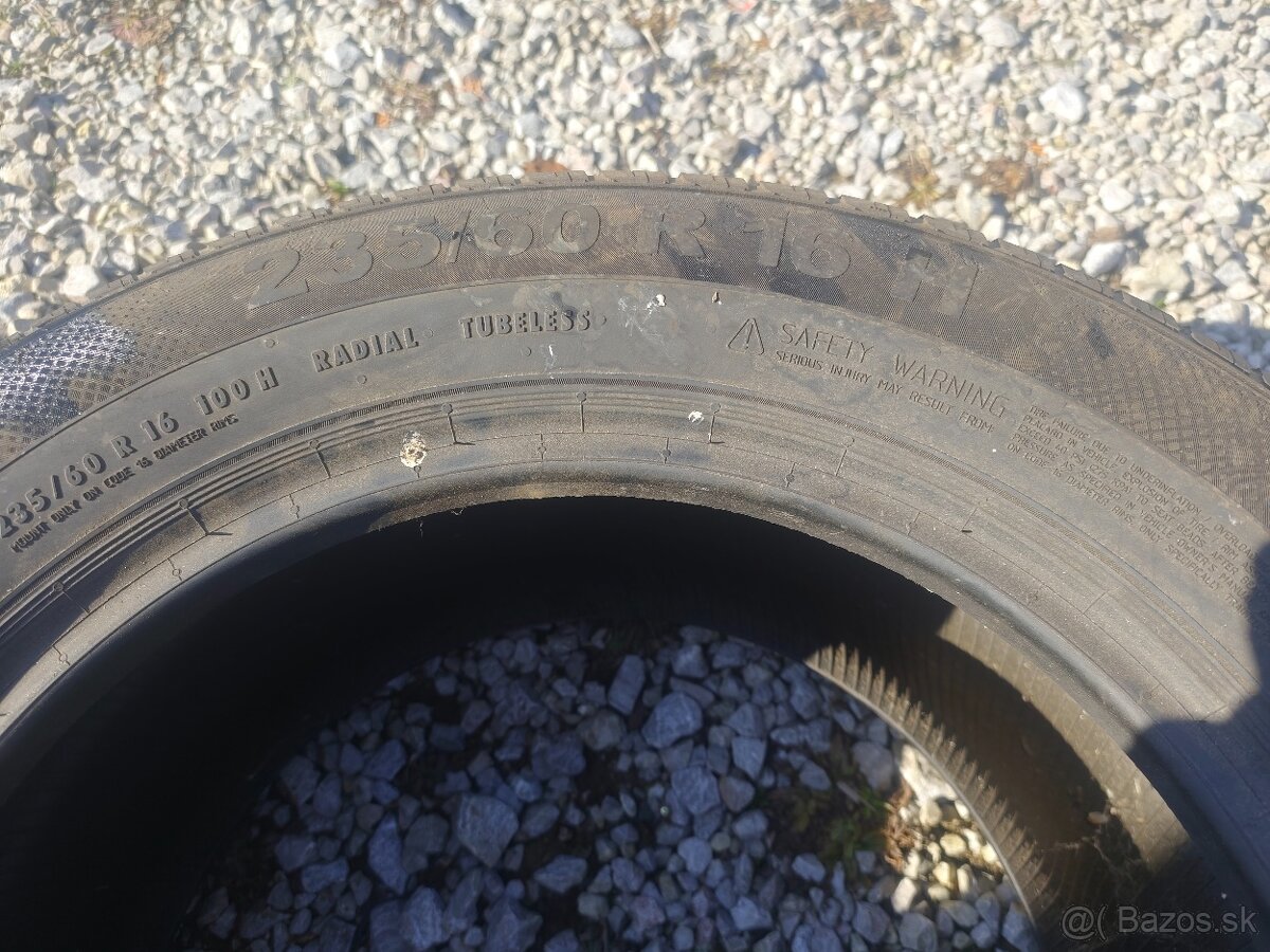235/60r16 semperit - 2