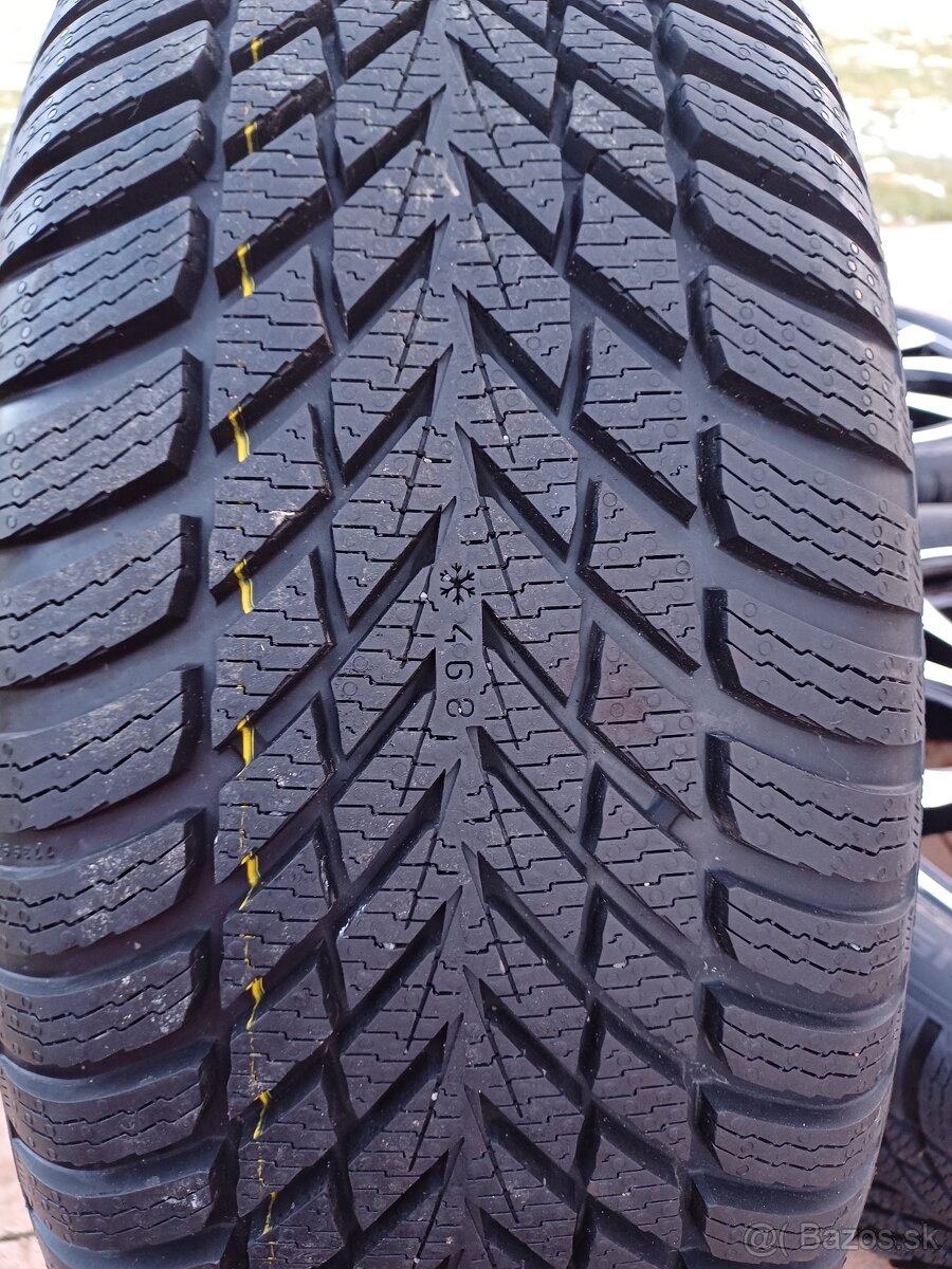 NOVÉ 215/55 R17 - 2