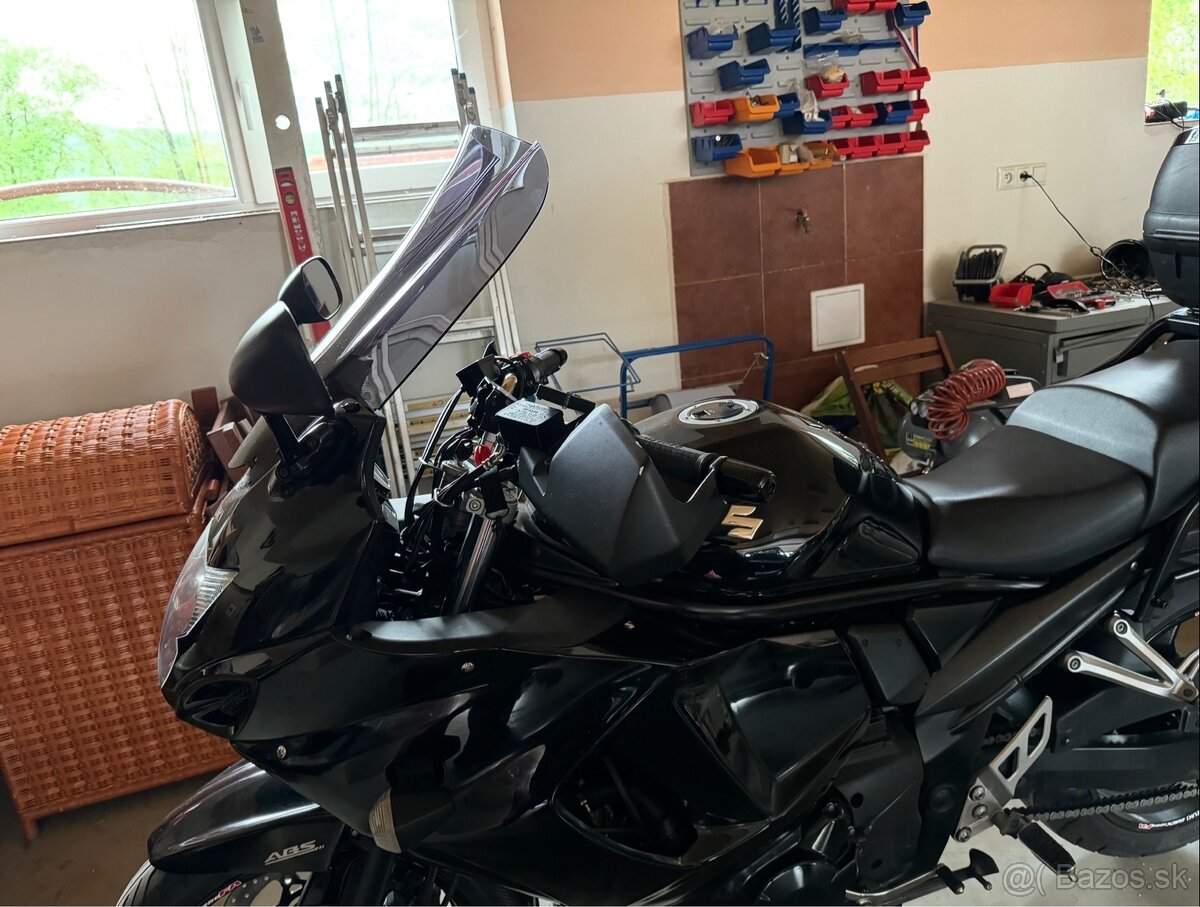 Predám suzuki gsx 1250 fa - 2