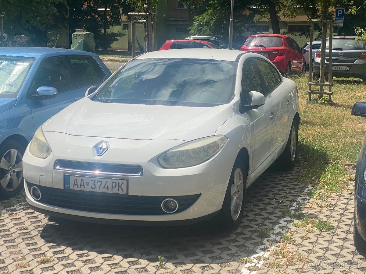 Predám Renault Fluence 1.6 16V benzín 2010 - 2