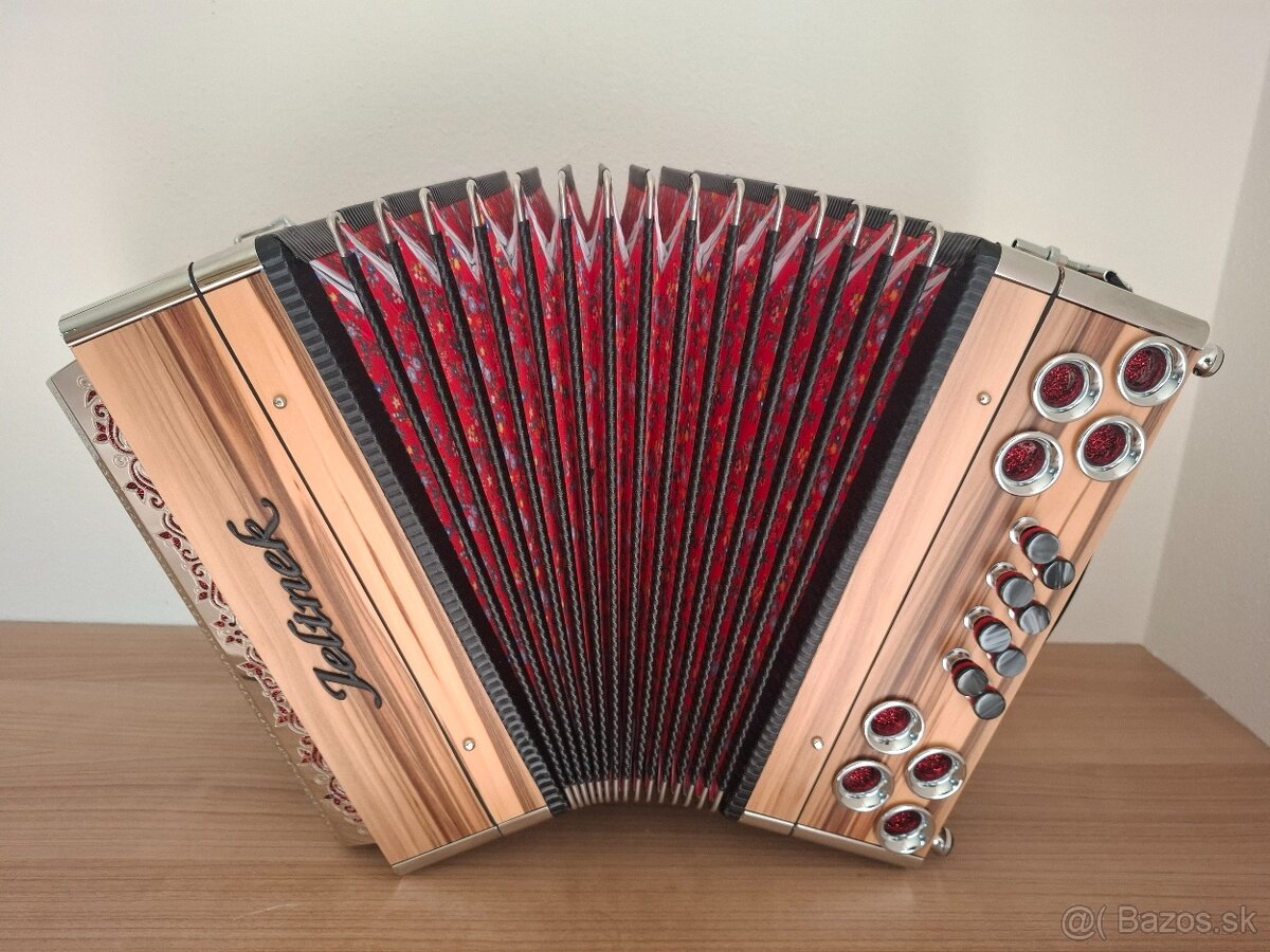Heligonka Jelinek Folk – Orech satin - 2