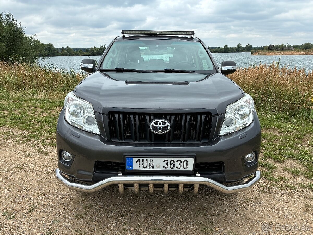Toyota Land Cruiser Prado 150,Manual,241.000 najeto,TOP stav