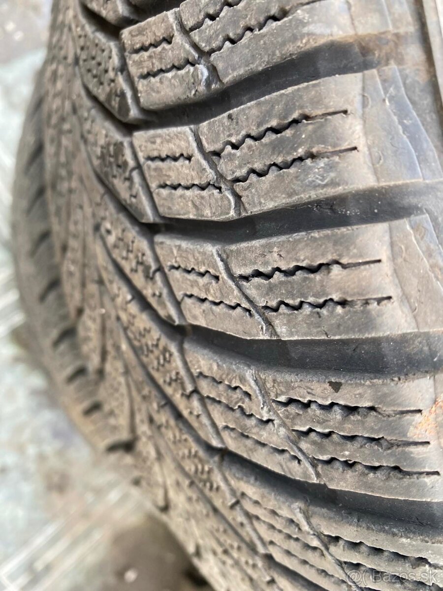 Zimné pneu 225/60R17 - 2
