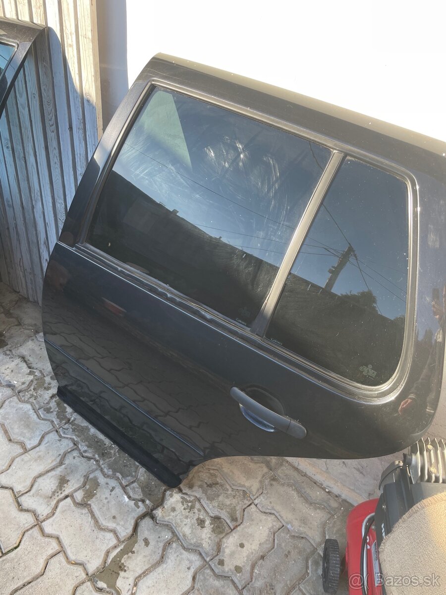 Golf 4 hatchback dvere - 2