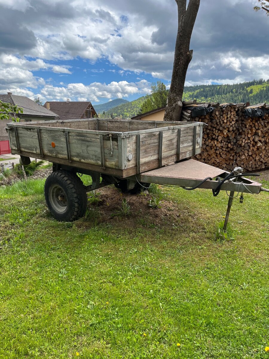 Dvojkolesová vyklápacia vlečka - 2