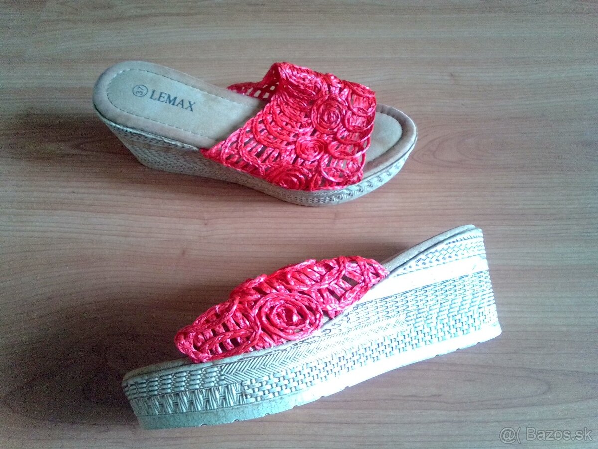 Predám nové pletené šľapky.. - 2