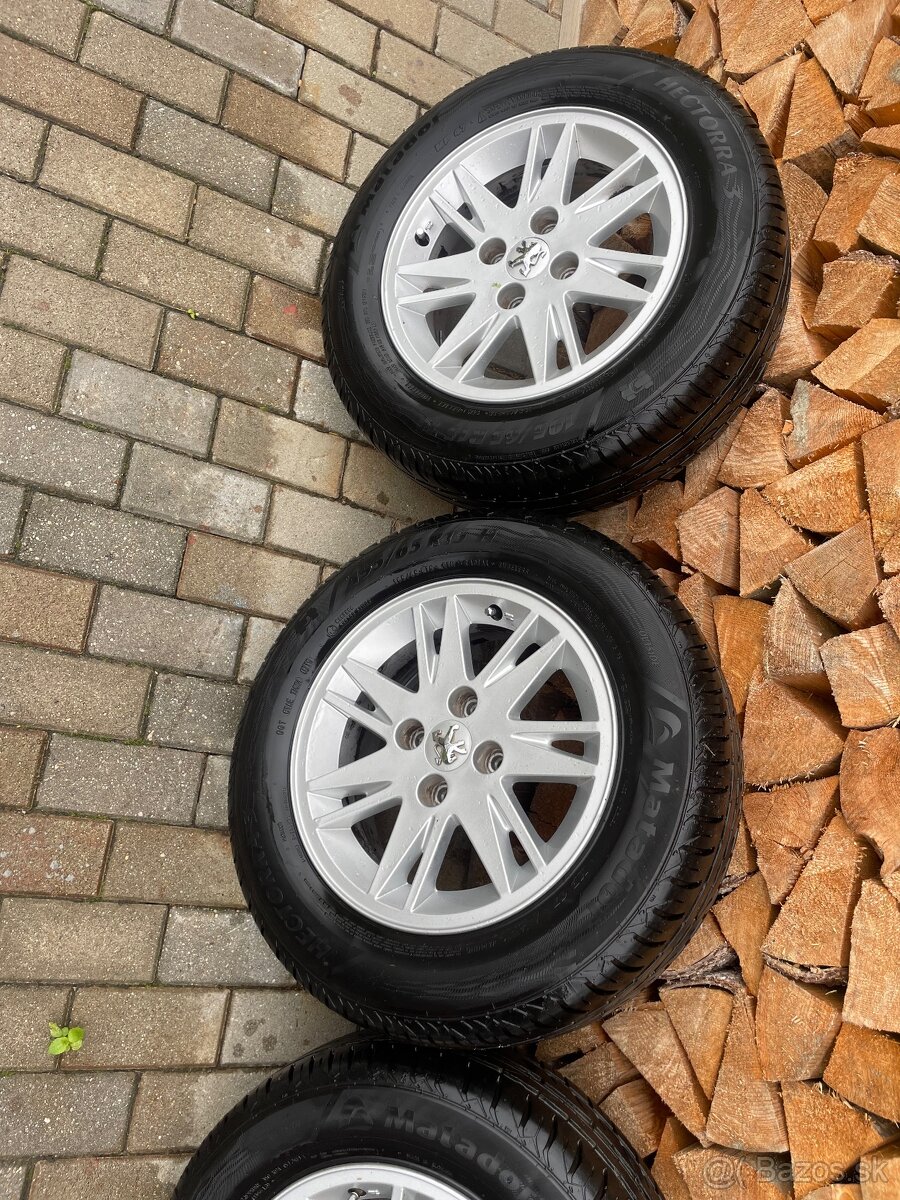 195 65 r15 Peugeot 4x108 - 2