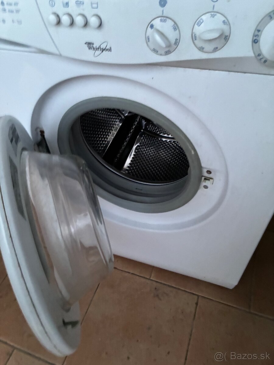 Práčka Whirpool - 2