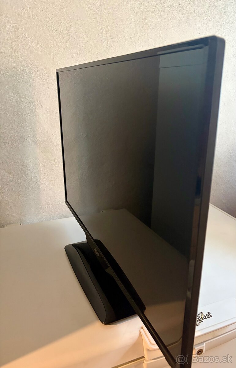 Philips 32” LED televízor + ovládač - 2