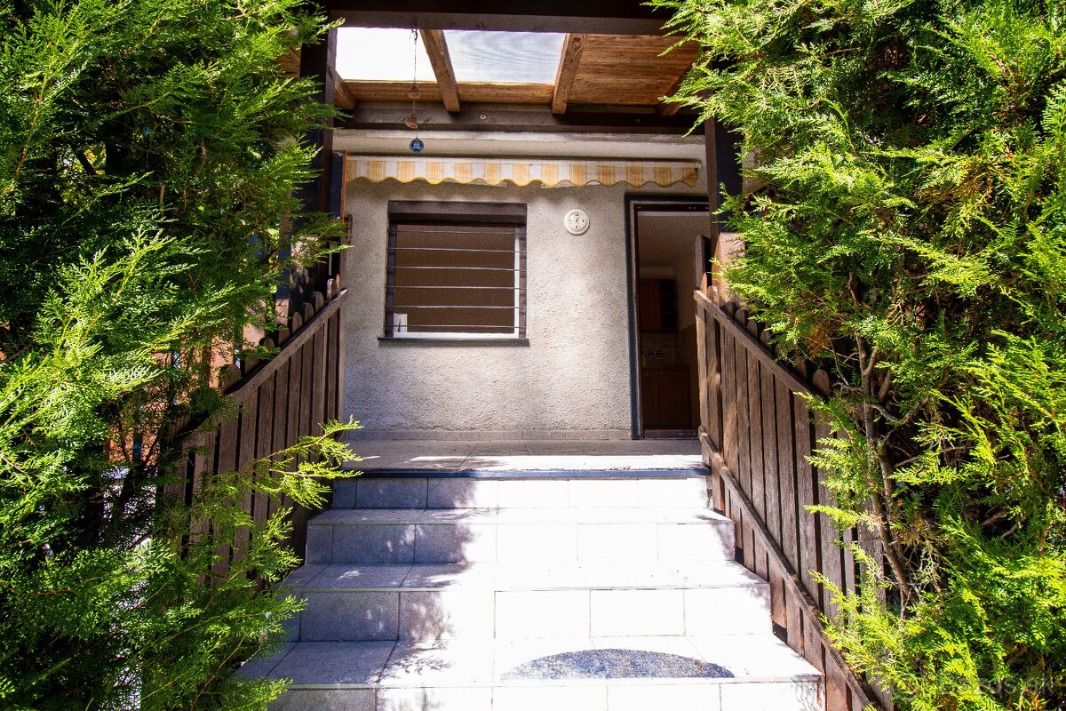 Víkendový domček a záhrada v Bratislave - 2