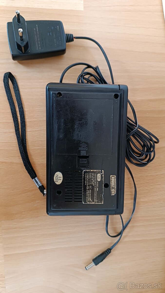 Retro radiobudík Tozaj 6868 z roku 1991 - 2