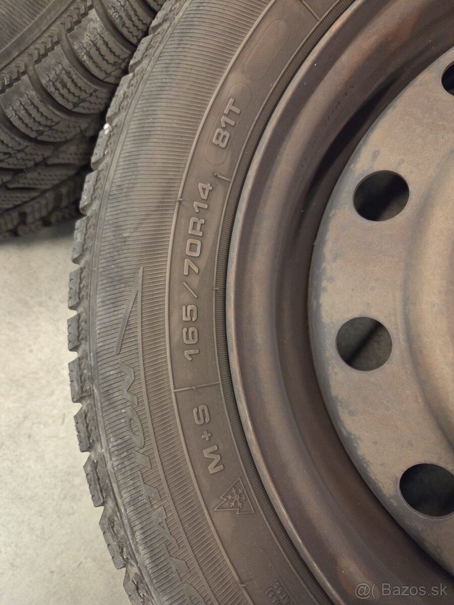 Predám zimné pneumatiky 165/70 R14 - 2