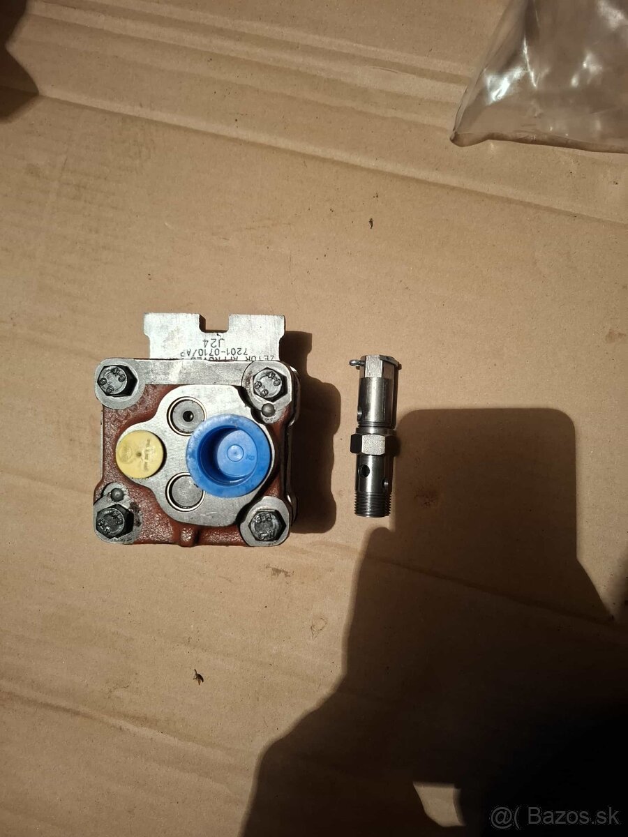 Predam olejove cerpadlo Zetor UNC UN - 2