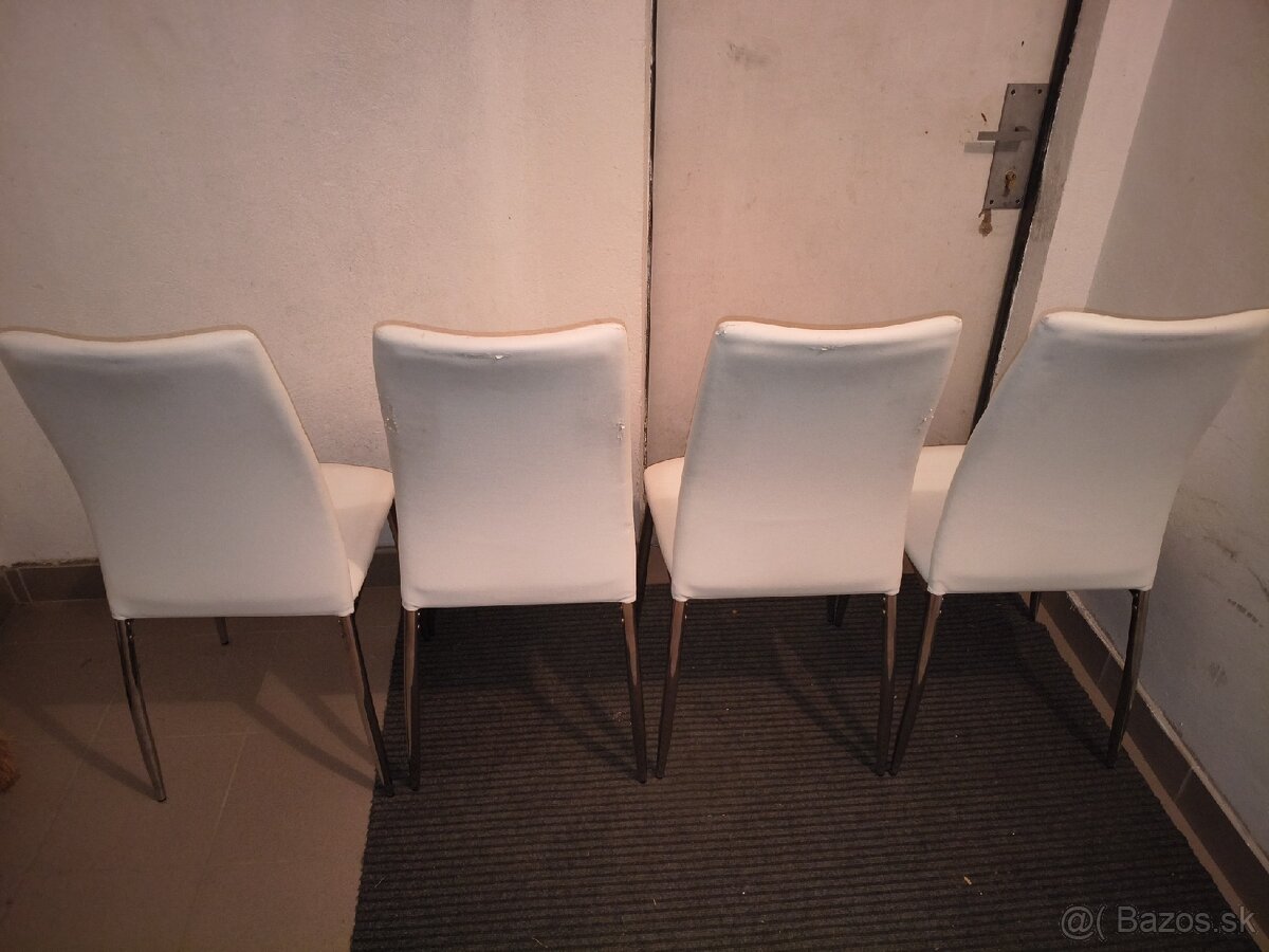 Jedálenské stoličky - 2