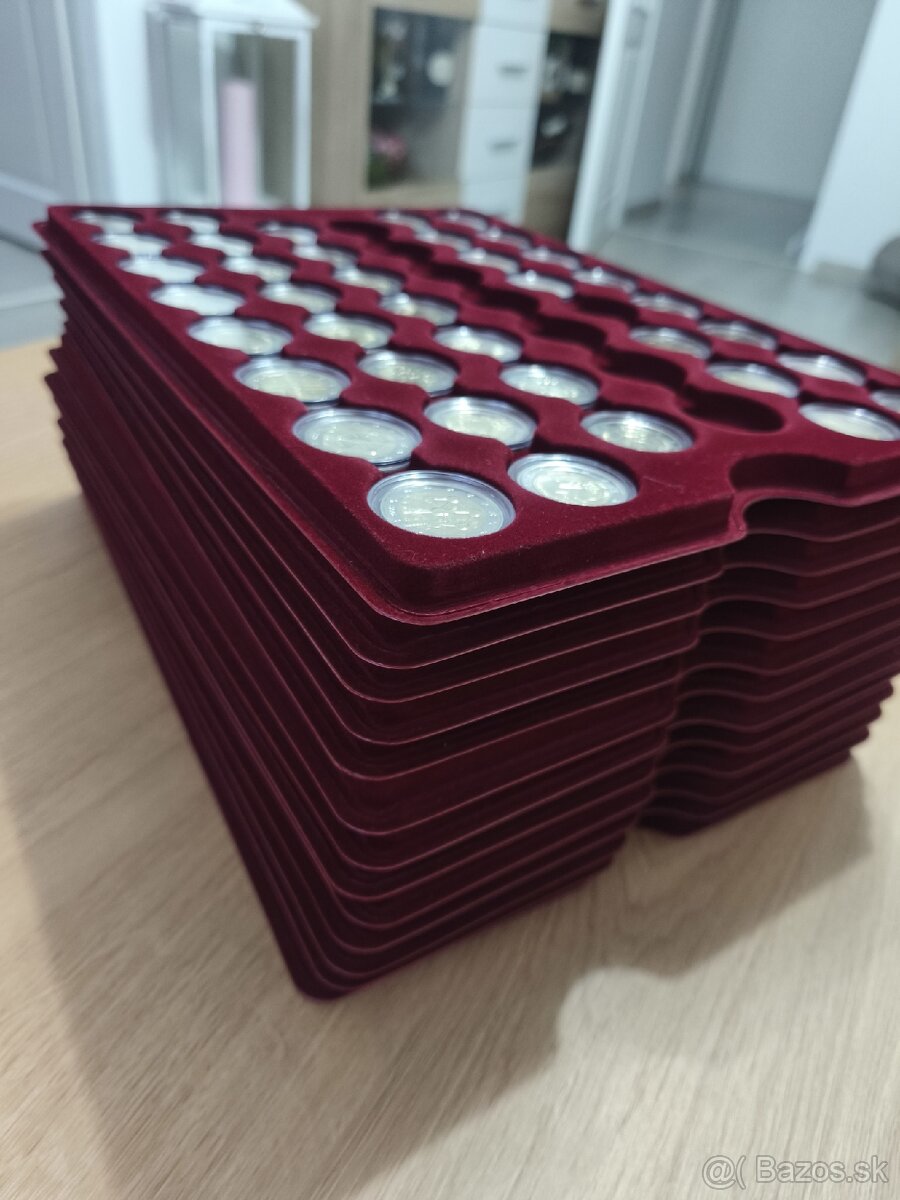 Albumy a platá na 2€ mince - 2