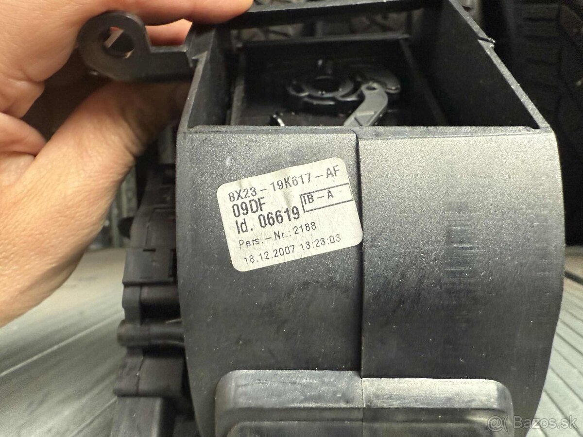 fukár Jaguar XF 8x23-19K617-AF - 2