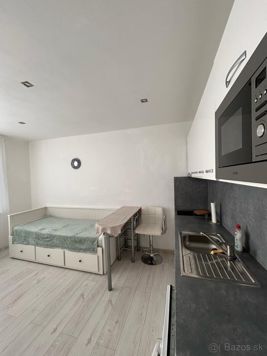 Garzónka/ Garsónka na prenájom Nitra, Chrenová - 2