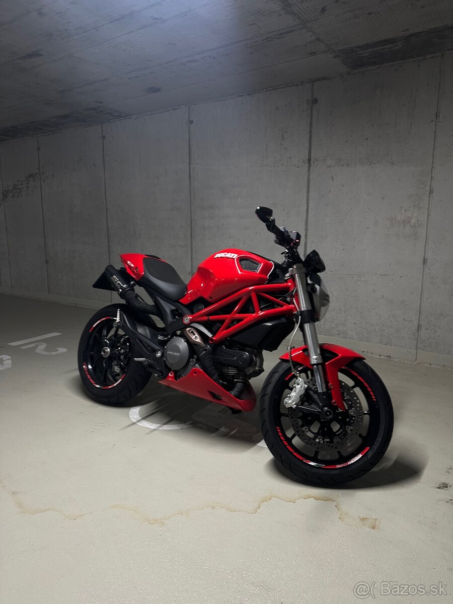 Ducati Monster 796 bez ABS - 2