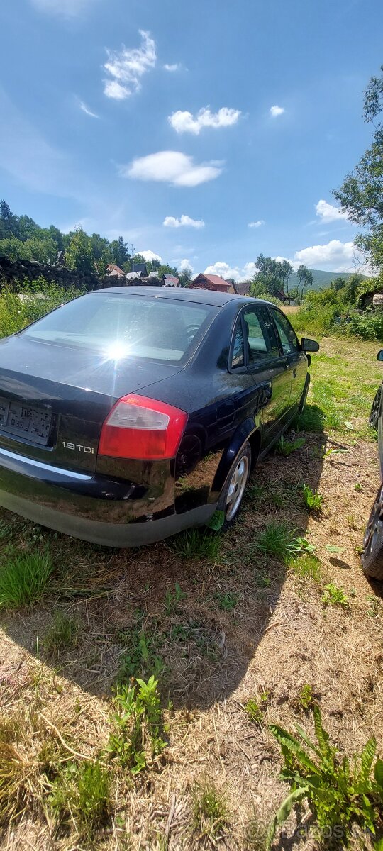 Predám alebo rozpredám Audi A4 - 2