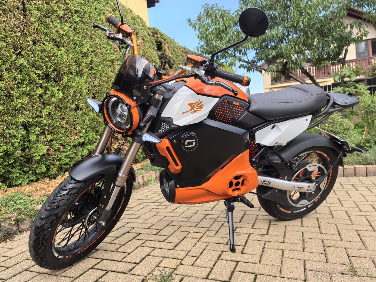 Elektro motocykel Soco TCMax - 2