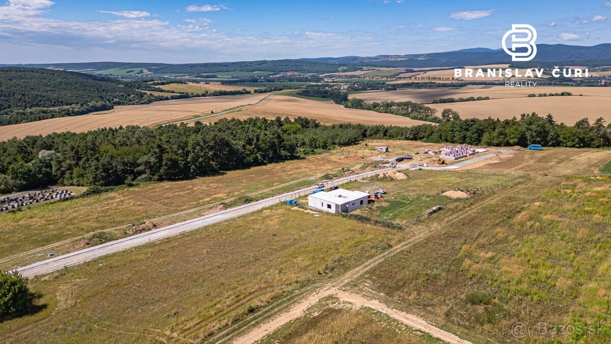 Nová cena. Predaj, stavebný pozemok, rozloha 1032 m2, obec P - 2