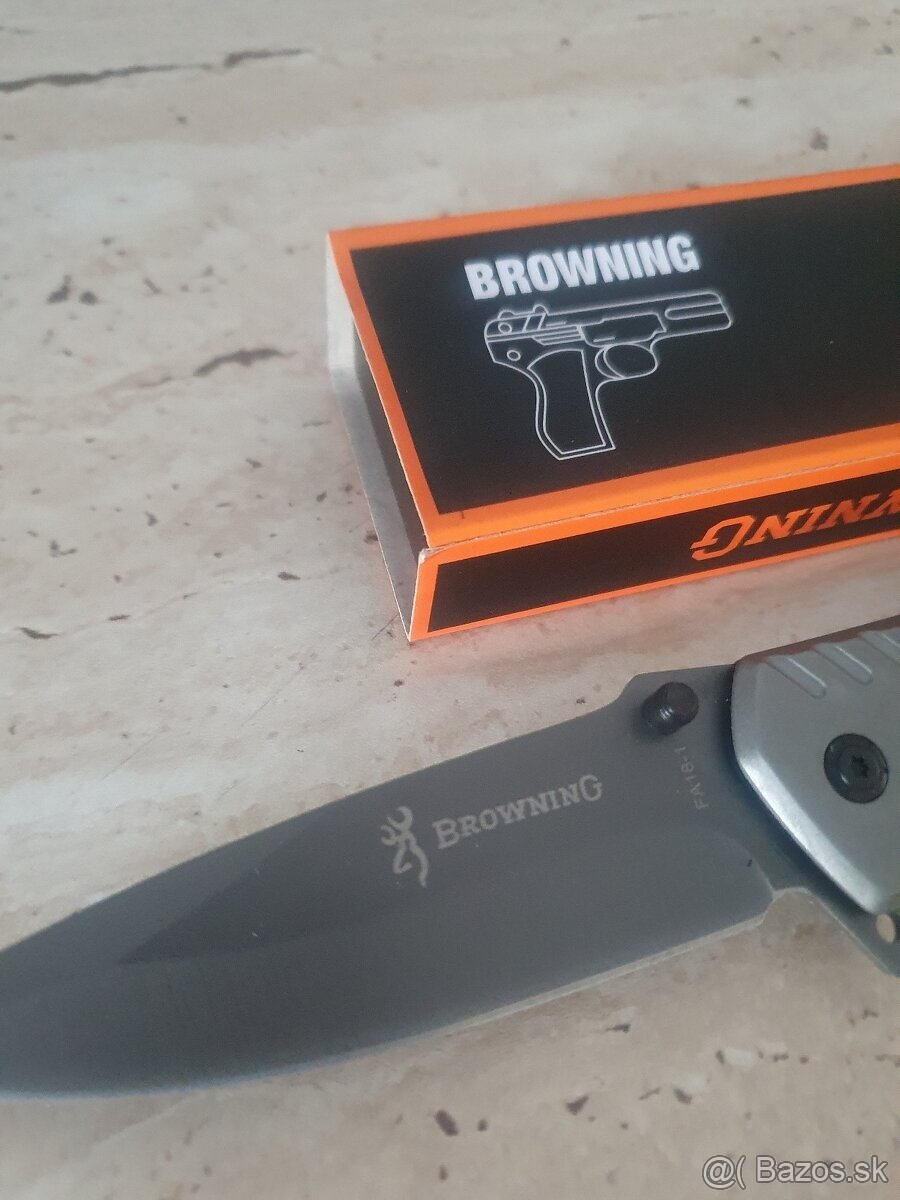 Predam novy noz BROWNING,dlzka 23 cm - 2