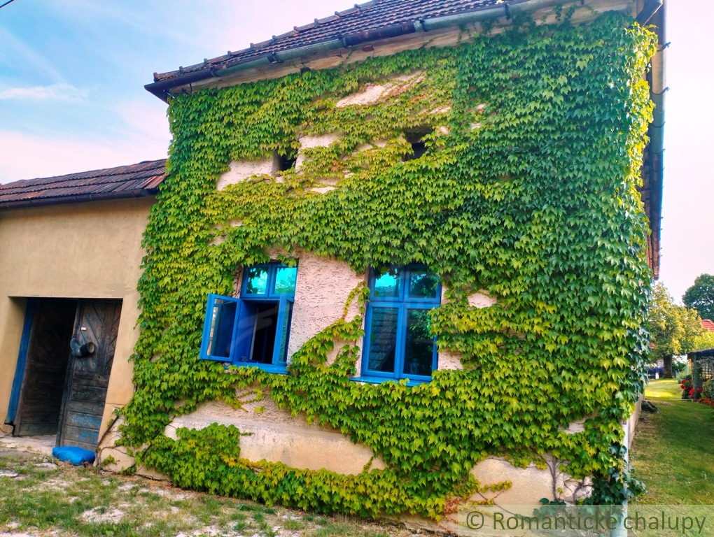 Vidiecka dvojpodlažná chalupa v katastri obce Lubina na pr - 2